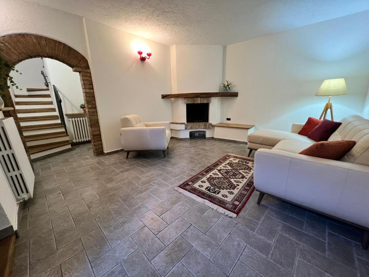 Vicoli E Arte Spoleto Apartment Ngoại thất bức ảnh