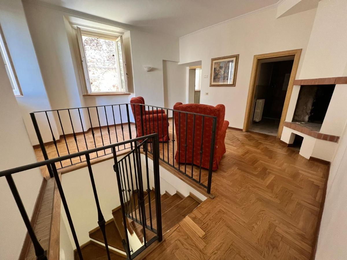 Vicoli E Arte Spoleto Apartment Ngoại thất bức ảnh