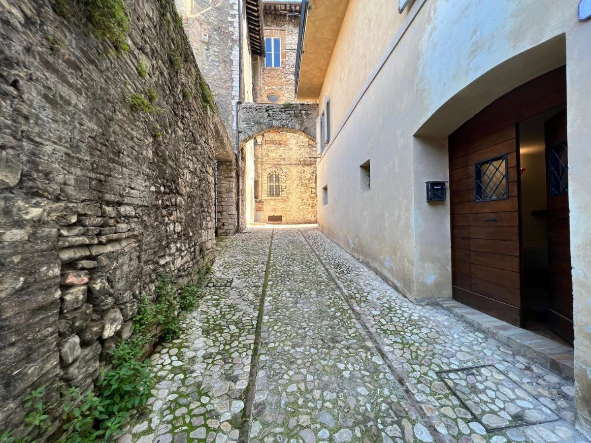 Vicoli E Arte Spoleto Apartment Ngoại thất bức ảnh